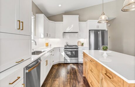 Luxury kitchen countertops, cabinets, and stove hoods in Waseca, MN