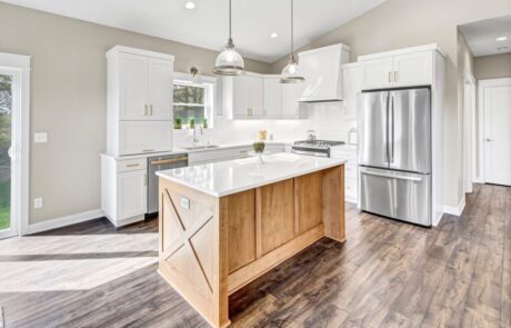 Luxury kitchen countertops, cabinets, and stove hoods in Austin, MN